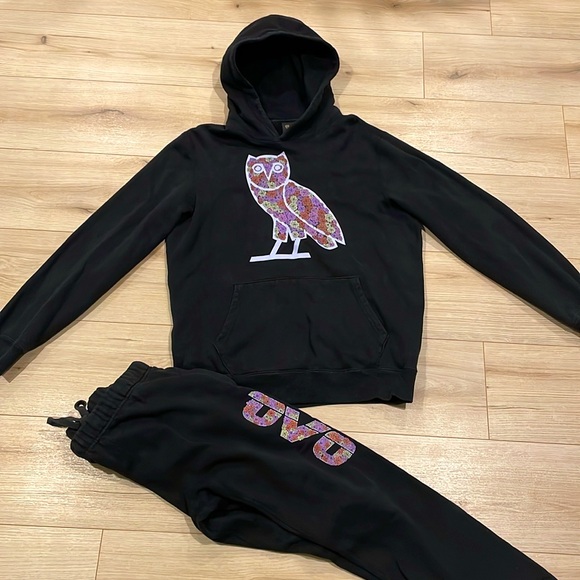 OVO Women’s Set - Picture 2 of 6